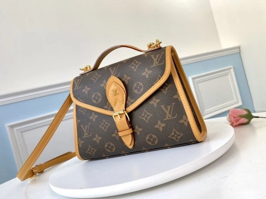 WIS VUITTON LOUIS IVY 0711